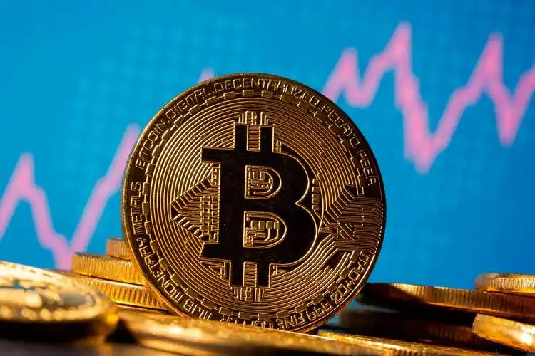 Energy-efficient mining machine for cryptocurrencies
